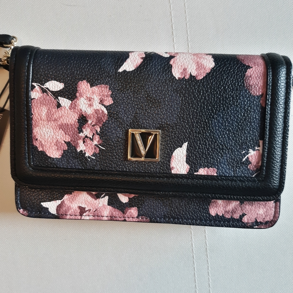 Victoria Secret wristlet